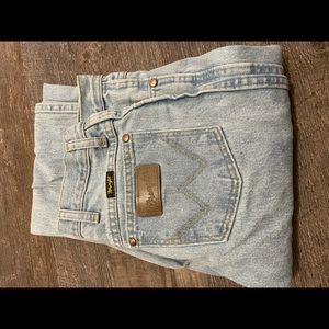Light blue 32-30 wrangler jeans